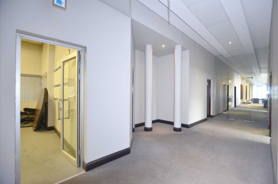 To Let Commercial Property for Rent in Dal Josafat Western Cape
